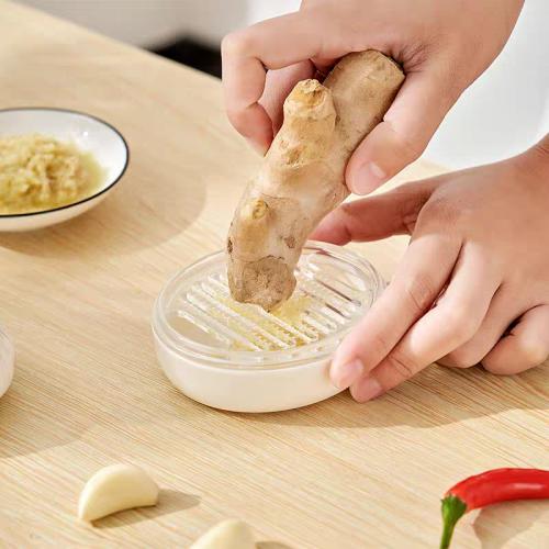 日本KM 姜蓉蒜蓉刨磨器 分体式姜末蒜末研磨器 调料研磨盒 1036